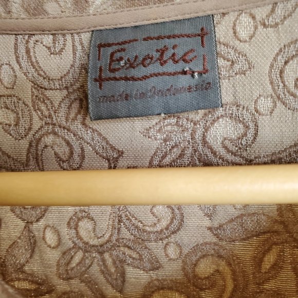 Vintage dress coat with Bakelite Buttons - Medium - Picture 6 of 7